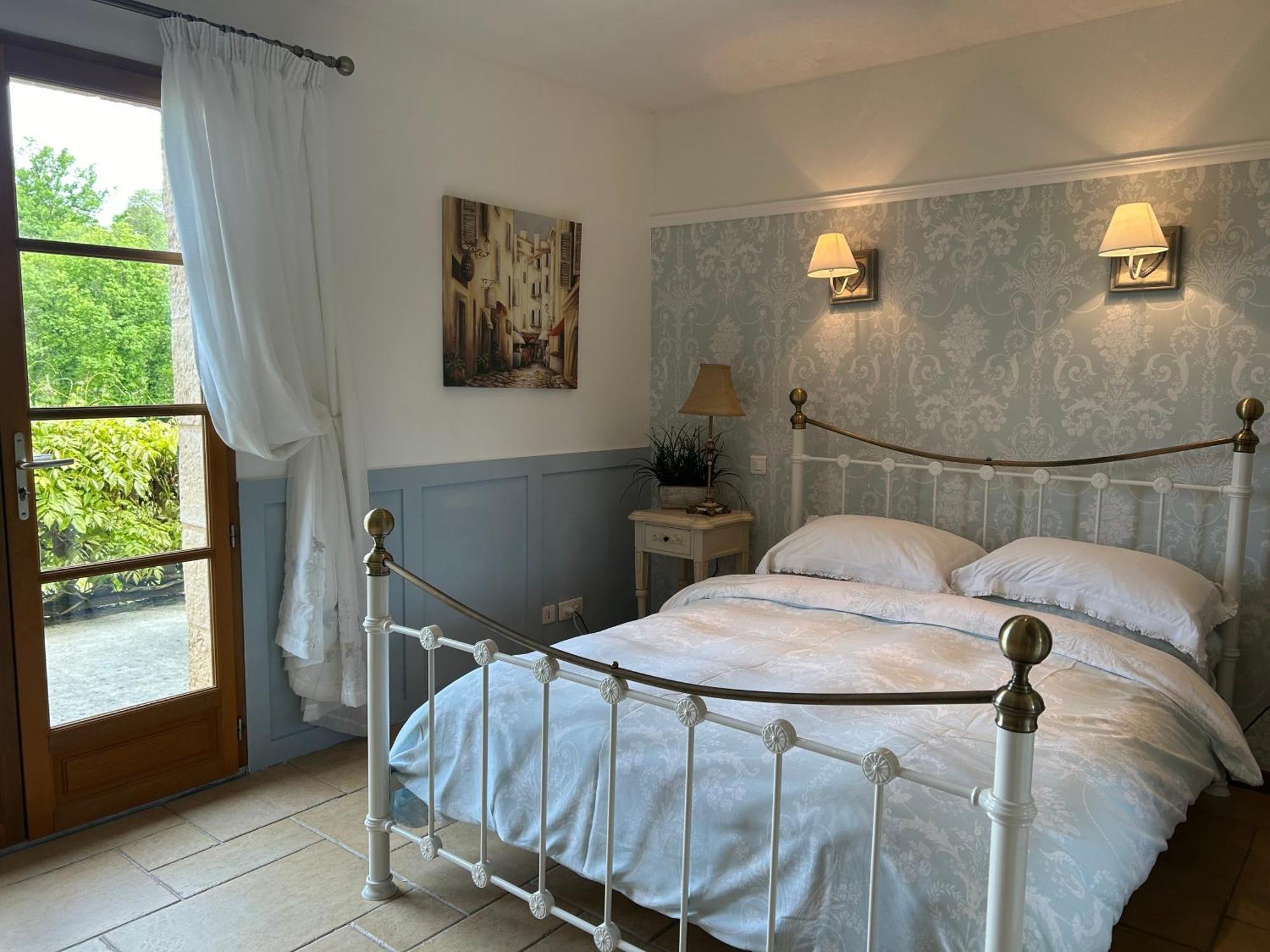 ドンム Les Jonquilles Bed & Breakfast エクステリア 写真