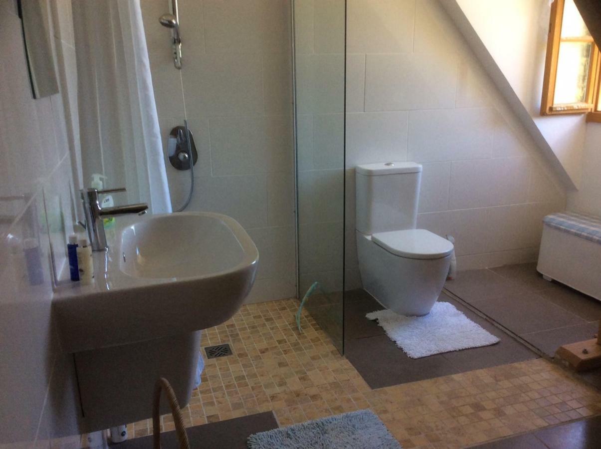 ドンム Les Jonquilles Bed & Breakfast エクステリア 写真